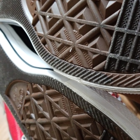 Converse All Star size 9 White - Picture 3 of 5